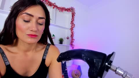 Jehn online show from December 3, 6:49 pm