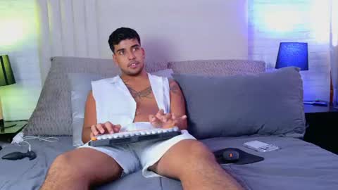 Snapshot of jei_cox chatting on July 21, 2:30 pm jei online show from July 21, 2:30 pm