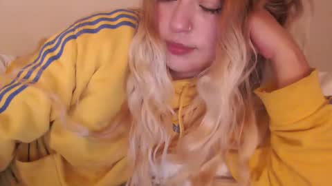 Snapshot of jei_sexysweet chatting on January 24, 5:21 am jei online show from January 24, 5:21 am