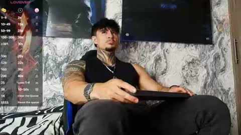 Snapshot of jeins_carter chatting on July 20, 4:53 pm JC online show from July 20, 4:53 pm