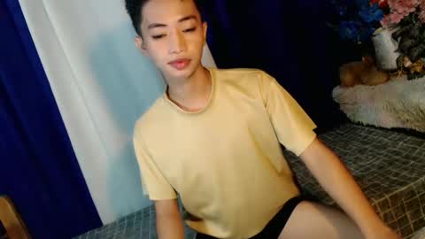 Snapshot of jel_oncamxx chatting on October 23, 11:53 am JELicious online show from October 23, 11:53 am