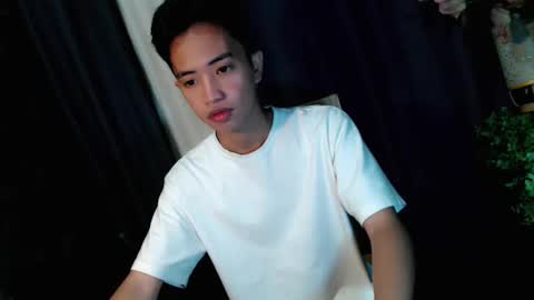 Snapshot of jel_oncamxx chatting on December 14, 11:15 am JELicious online show from December 14, 11:15 am