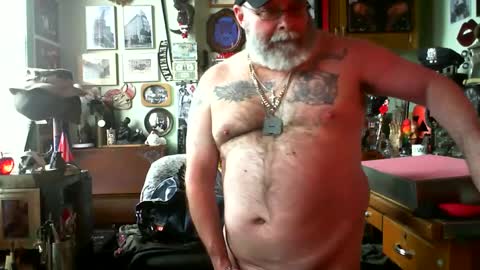 Snapshot of jello9 chatting on February 27, 7:47 pm Jello9 online show from February 27, 7:47 pm