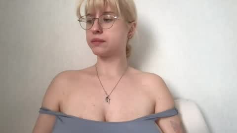 Inna  online show from June 8, 1:22 pm