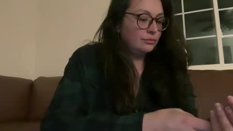 Snapshot of jellybeanin chatting on December 13, 6:31 am Jelli online show from December 13, 6:31 am