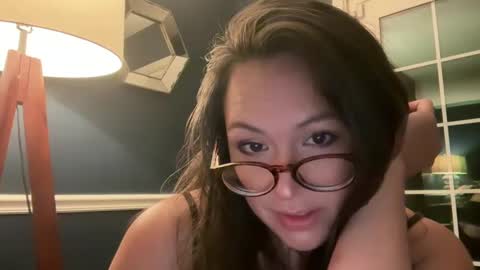 Snapshot of jellybeanin chatting on December 17, 1:16 pm Jelli online show from December 17, 1:16 pm