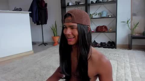 Snapshot of jem_roses3 chatting on May 7, 2:44 pm jem roses3 online show from May 7, 2:44 pm