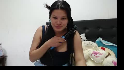 Snapshot of jem_sweet chatting on November 4, 5:12 pm Soy Jem online show from November 4, 5:12 pm