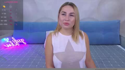 Snapshot of jemalia chatting on October 16, 1:12 pm Alice online show from October 16, 1:12 pm