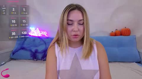 Snapshot of jemalia chatting on October 26, 1:50 pm Alice online show from October 26, 1:50 pm