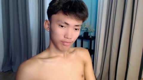 jemart_urnaughtboy online show from April 25, 8:50 am