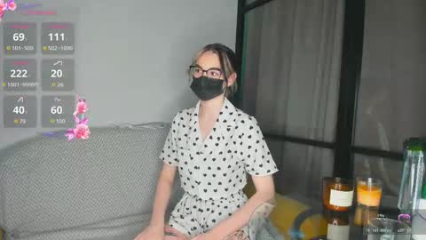 Snapshot of jenayorteg chatting on February 10, 11:31 pm Molly online show from February 10, 11:31 pm