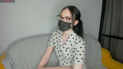 Snapshot of jenayorteg chatting on May 2, 12:48 am Molly online show from May 2, 12:48 am