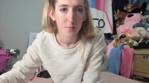 JenbyDoll online show from January 6, 9:43 pm