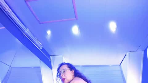 jenifer_cruz online show from April 30, 5:47 am