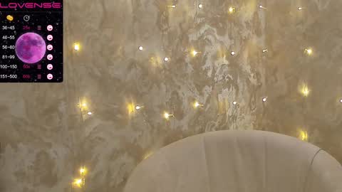 Snapshot of jeniferji chatting on March 5, 12:44 pm EvaSileZ online show from March 5, 12:44 pm