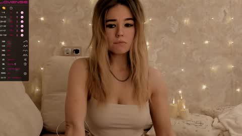 Snapshot of jeniferji chatting on November 25, 7:08 am EvaSileZ online show from November 25, 7:08 am