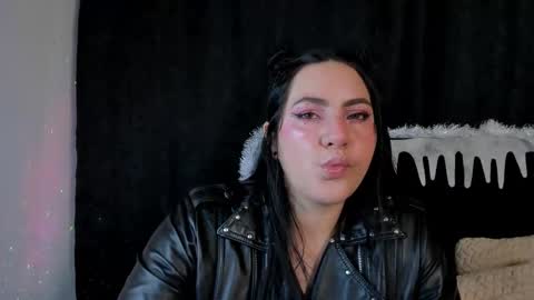 jeniferpowell_nm online show from November 29, 7:06 pm