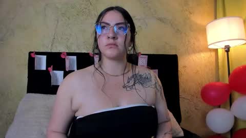 jeniferpowell_nm online show from February 18, 6:59 pm