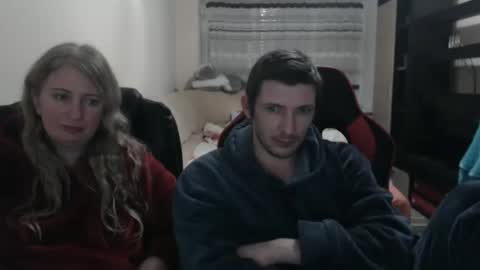 Snapshot of jenisandpeter chatting on February 17, 9:08 pm JenisAndPeter online show from February 17, 9:08 pm