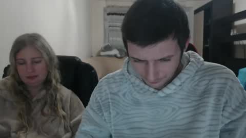 Snapshot of jenisandpeter chatting on February 22, 9:26 pm JenisAndPeter online show from February 22, 9:26 pm