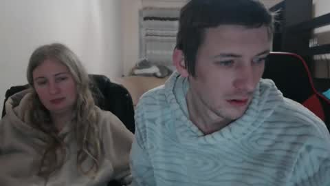 Snapshot of jenisandpeter chatting on February 23, 7:17 pm JenisAndPeter online show from February 23, 7:17 pm