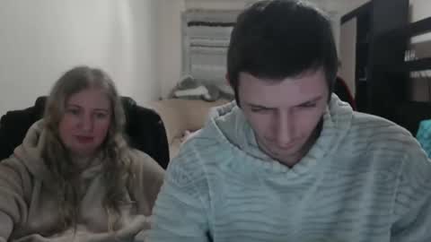 Snapshot of jenisandpeter chatting on February 24, 5:20 pm JenisAndPeter online show from February 24, 5:20 pm