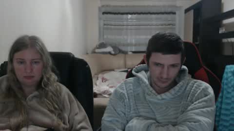 Snapshot of jenisandpeter chatting on February 25, 6:09 pm JenisAndPeter online show from February 25, 6:09 pm