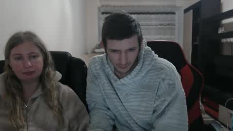 Snapshot of jenisandpeter chatting on February 26, 6:00 pm JenisAndPeter online show from February 26, 6:00 pm