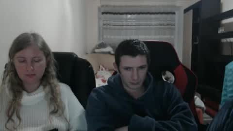Snapshot of jenisandpeter chatting on February 27, 5:36 pm JenisAndPeter online show from February 27, 5:36 pm