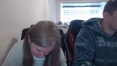 JenisAndPeter online show from March 6, 7:27 am