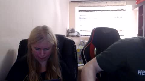 JenisAndPeter online show from June 9, 5:02 pm
