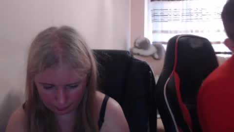JenisAndPeter online show from June 19, 5:28 pm