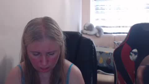 JenisAndPeter online show from June 22, 4:59 pm