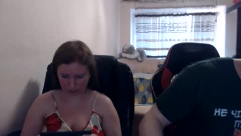 JenisAndPeter online show from July 2, 5:30 pm