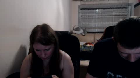 JenisAndPeter online show from July 7, 7:40 pm