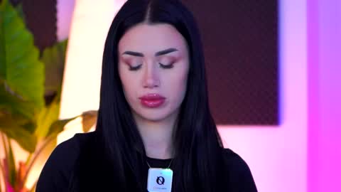 jenna_day online show from November 18, 5:01 am