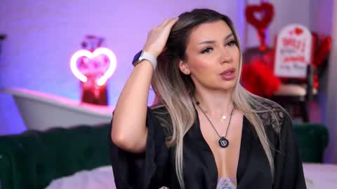 jenna_day online show from February 16, 8:43 am