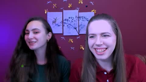 Snapshot of jenna_elayne chatting on January 14, 8:31 am jenna_elayne online show from January 14, 8:31 am