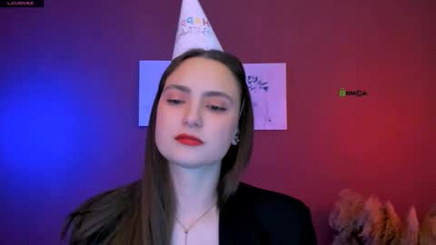 Snapshot of jenna_elayne chatting on January 16, 8:51 am jenna_elayne online show from January 16, 8:51 am