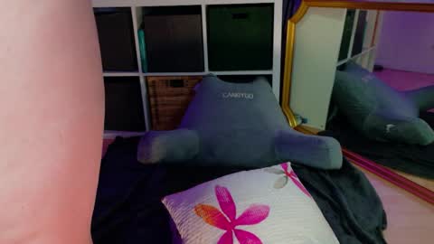 jennasxy19 online show from June 9, 1:12 pm