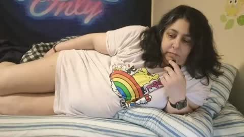 Snapshot of jennabrady chatting on June 25, 8:52 am Dragon Queen. Be my Dragon -- and online show from June 25, 8:52 am