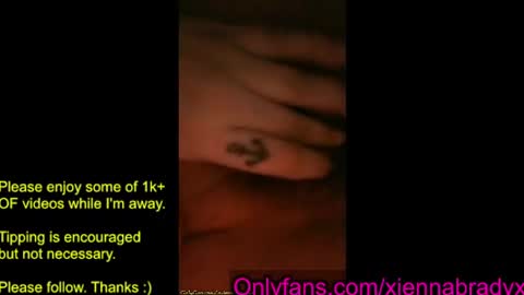 Snapshot of jennabrady chatting on July 9, 7:01 am Dragon Queen. Be my Dragon -- and online show from July 9, 7:01 am