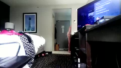 Jenna Cross online show from February 2, 4:32 pm