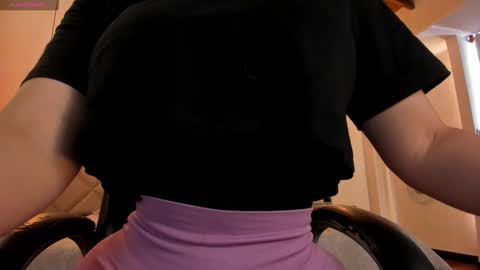 Jenna Olson  online show from January 18, 5:28 pm