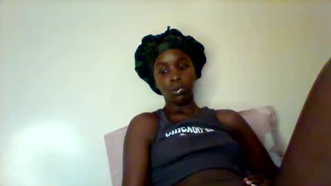 jenncuty9 online show from June 7, 6:06 am