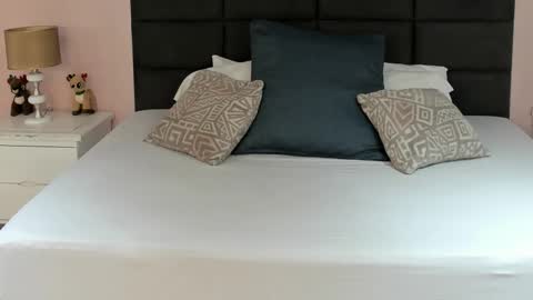 jenner_madison online show from January 16, 10:52 am