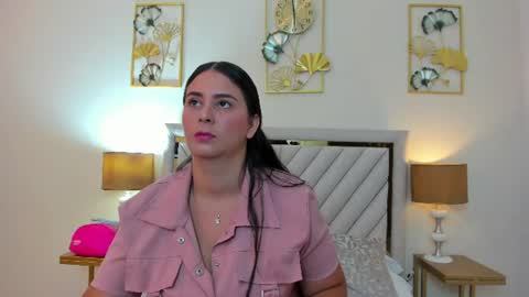 jenner_madison online show from July 17, 12:01 pm