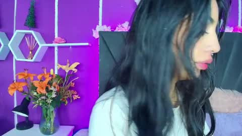 Jenner online show from December 14, 10:02 am