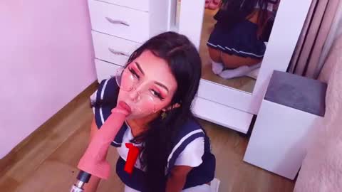 Jenner online show from June 20, 9:39 pm